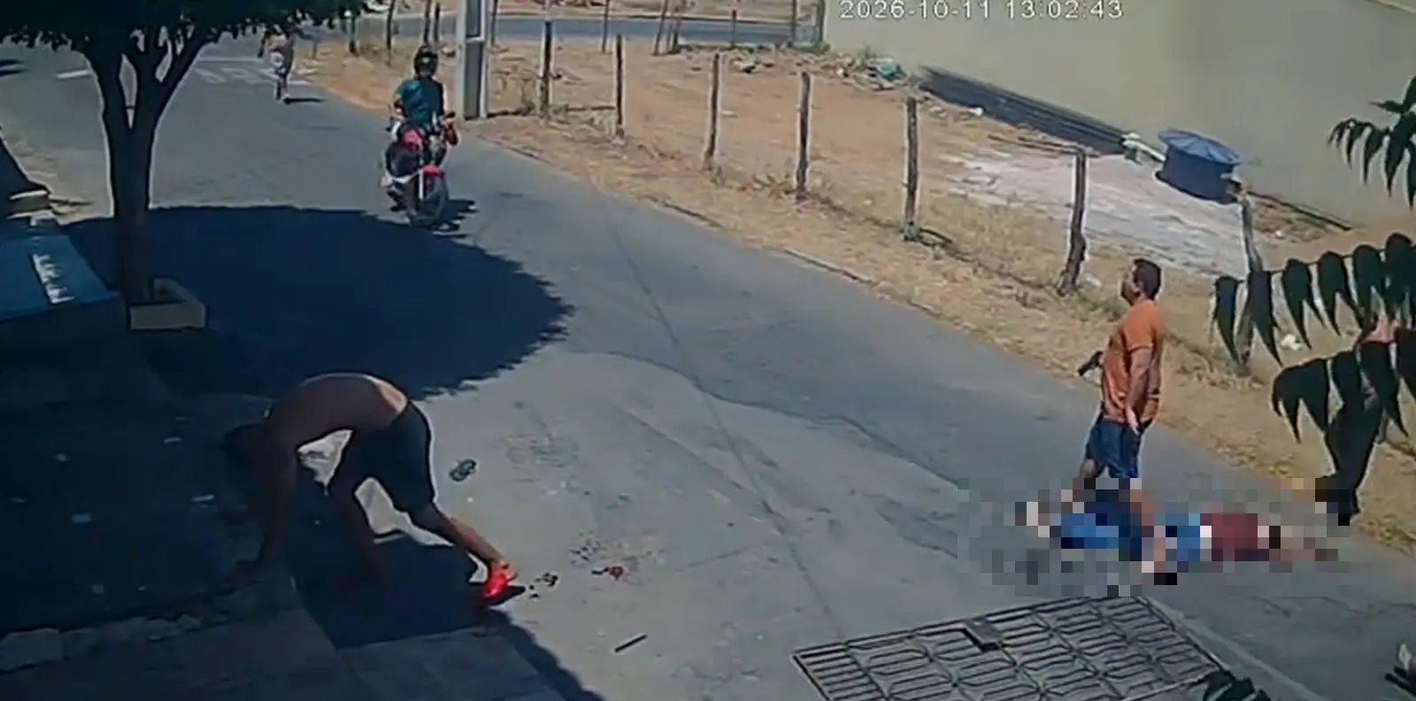 Imagem da notícia Filho ataca pai de 69 anos com faca, chutes e socos e acaba baleado por PM em Crateús