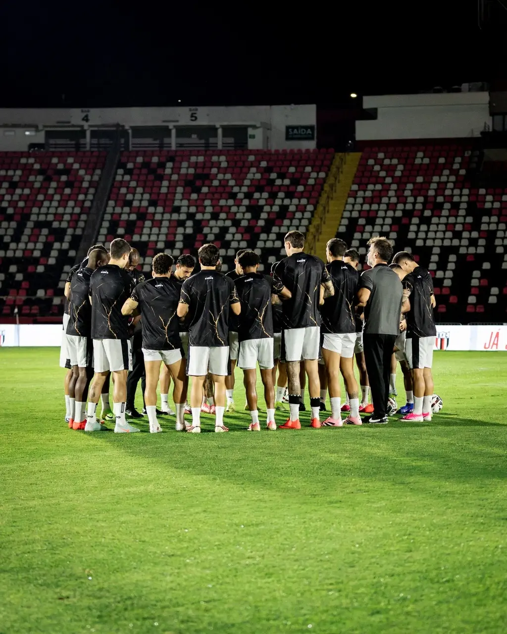 Imagem da notícia Botafogo-SP x Ceará: Acompanhe em Tempo Real e a transmissão da Verdinha