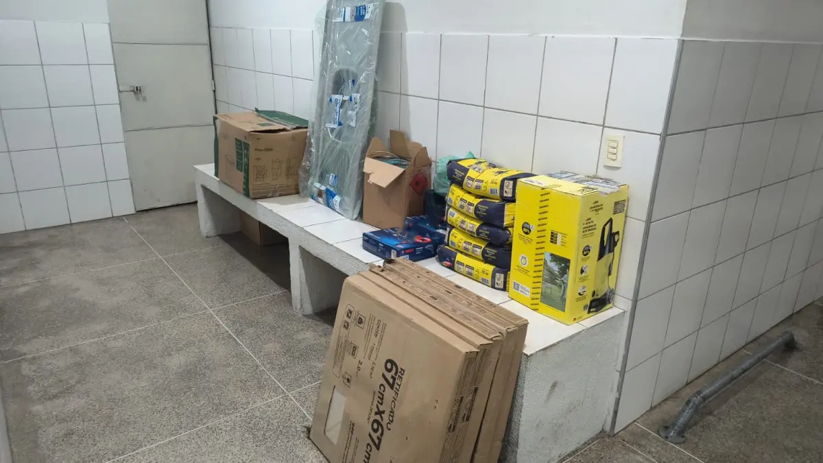 Imagem da notícia Suspeito de usar identidade falsa para fazer compras com cartões de terceiros é preso em Fortaleza