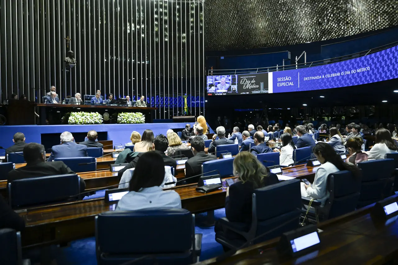 Imagem da notícia CCJ do Senado aprova PEC da Segurança Pública; texto segue para o plenário