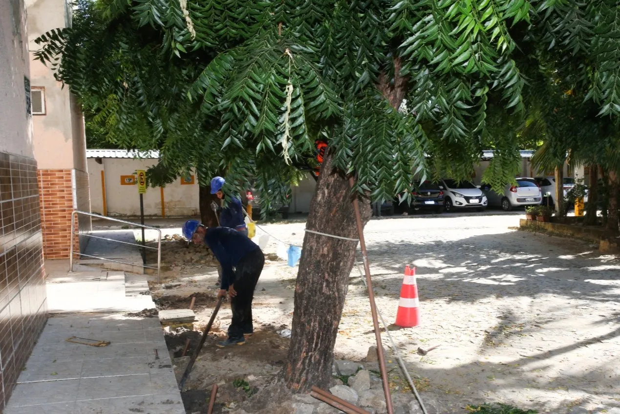 Obras emergenciais visam tornar condomínio seguro novamente.