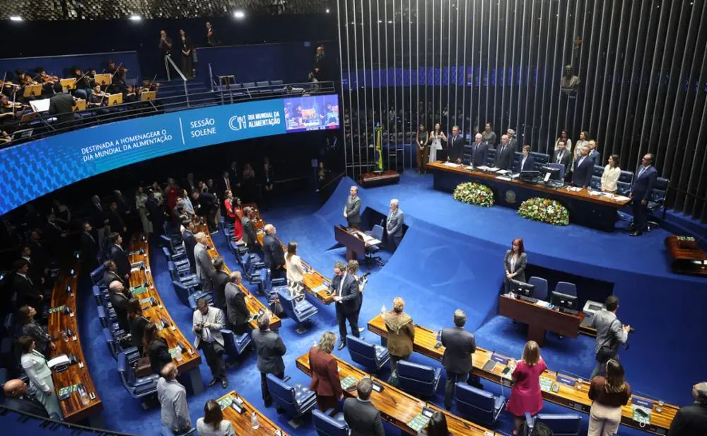 Imagem da notícia Sete partidos não atingem a cláusula de barreira e ficam sem acesso ao Fundo Partidário para 2027