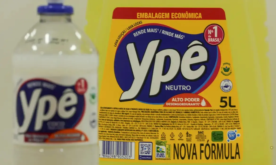 Imagem da notícia Anvisa libera lava-louças e desinfetantes fabricados a partir de novembro de 2025