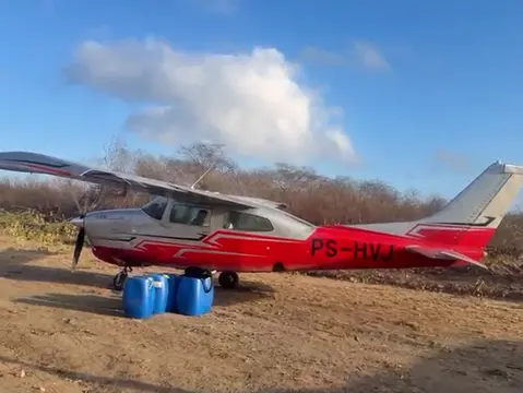 Imagem da notícia: Rota aérea do tráfico: como a Polícia descobriu as aeronaves que transportavam droga para o Ceará
