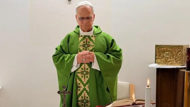 Imagem da notícia Vaticano divulga primeiras imagens do Papa Leão XIV após cirurgia
