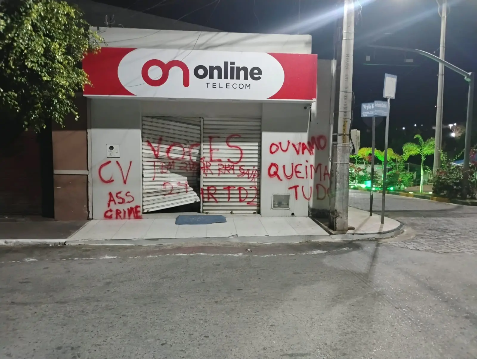 Imagem da notícia 'Vamos queimar tudo': provedoras de internet no Ceará são vandalizadas e ameaçadas pelo CV  