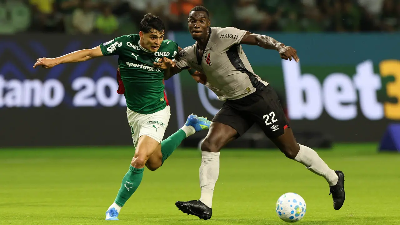 Imagem da notícia Athletico-PR x Palmeiras na Série A do Brasileirão: veja onde assistir, horário e escalações