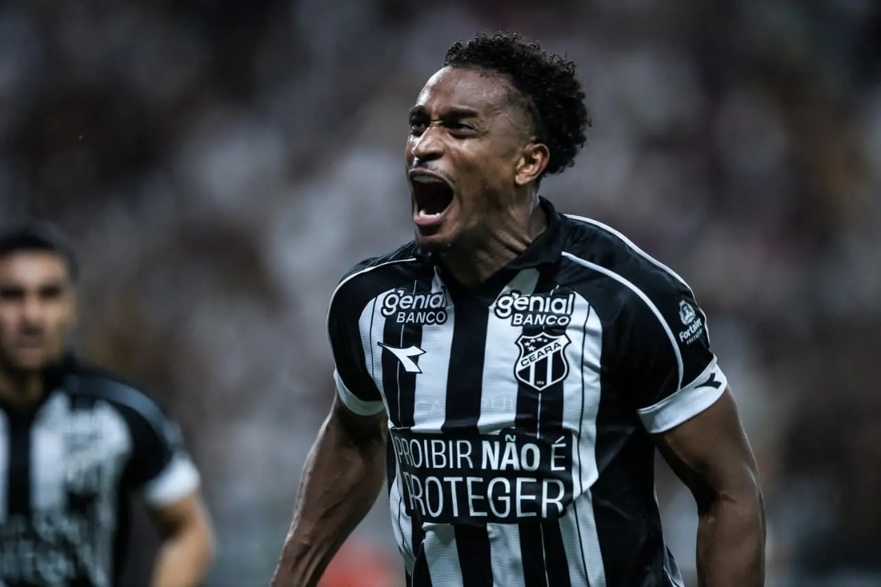 Imagem da notícia: Ceará empata no fim contra o Juventude no Castelão e arranca ponto valioso pela permanência