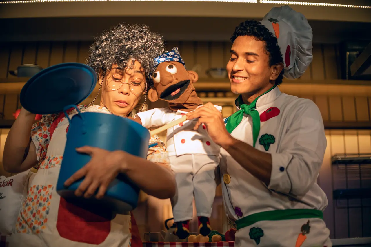 Imagem da notícia Teatro infantil e aulas de gastronomia compõem projeto Pequeno Chefe