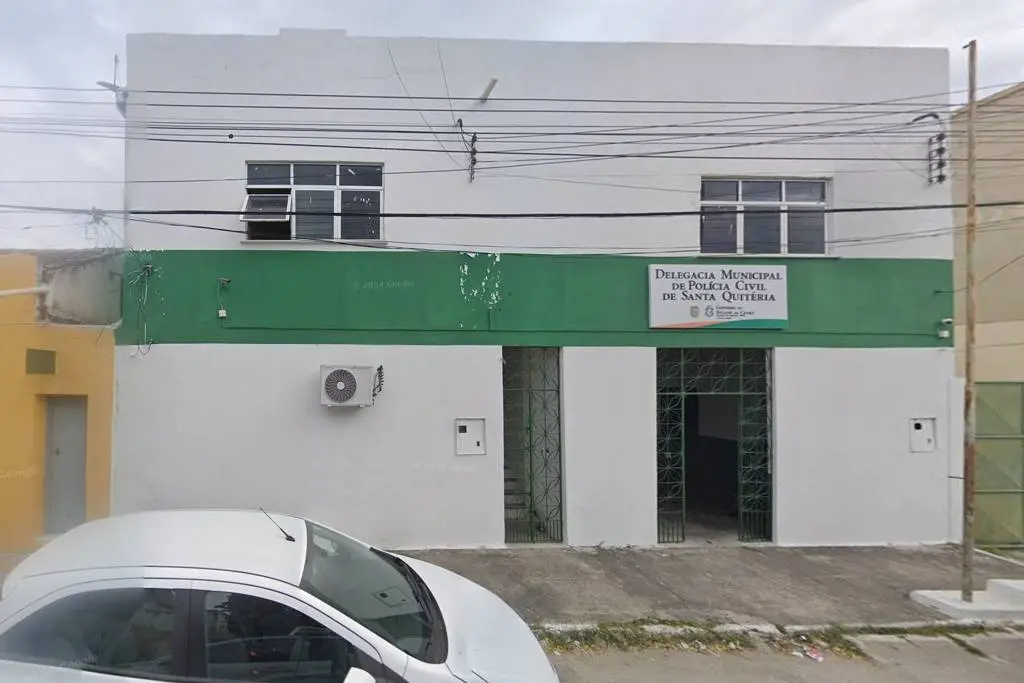 Imagem da notícia Polícia investiga professor que pediu foto a aluna adolescente de 12 anos no interior do Ceará