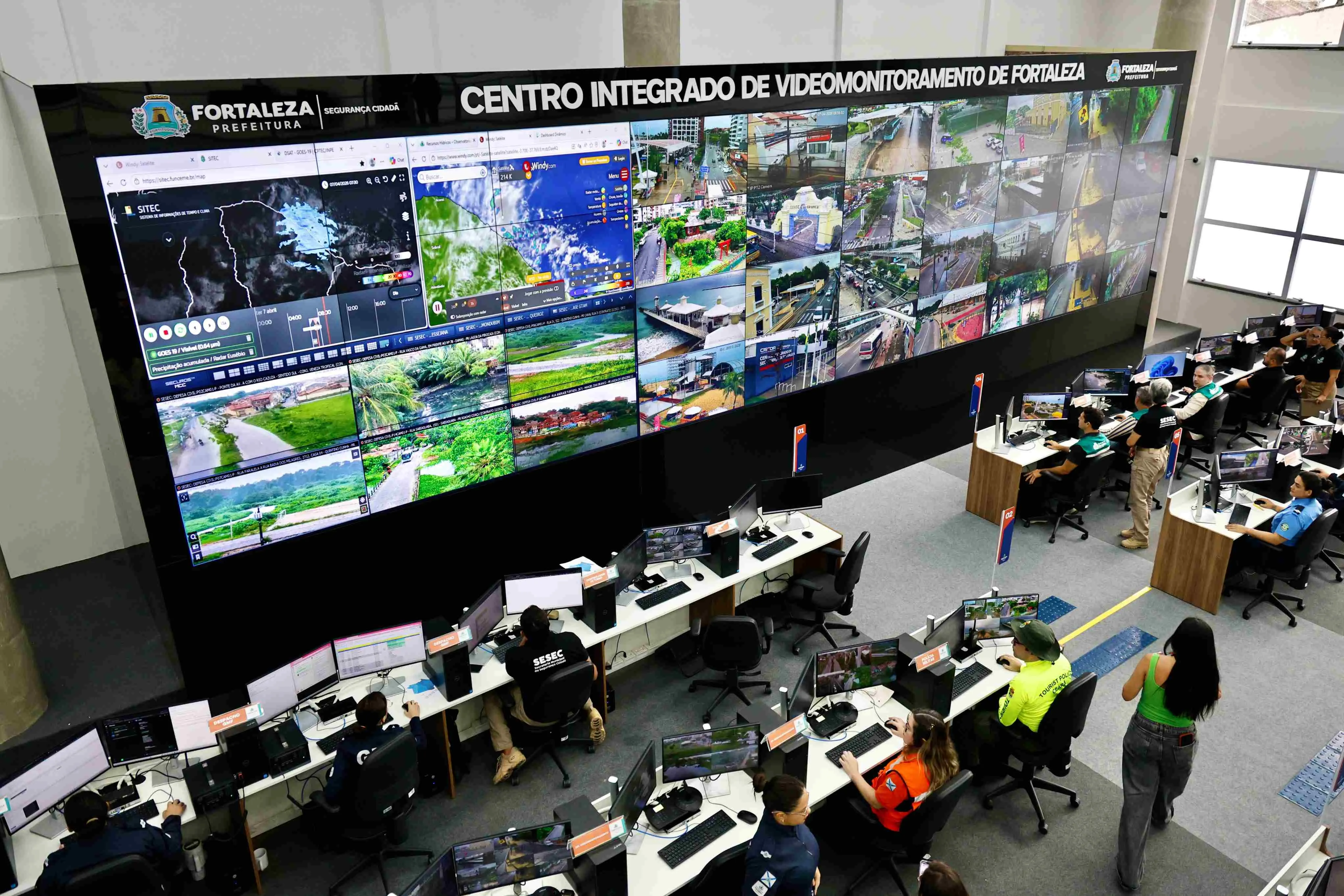 Sistema de videomonitoramento auxilia no ordenamento urbano e na fiscalização de serviços públicos, podendo identificar infratores e também vigiar grandes eventos.