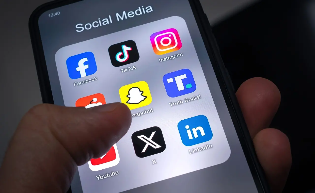 Imagem da notícia Quais foram as principais normas para redes sociais em eleições nos últimos 10 anos