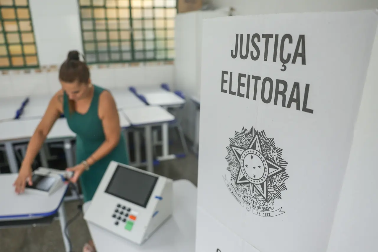 Imagem da notícia Eleições 2026: qual o horário da votação no 2º turno?