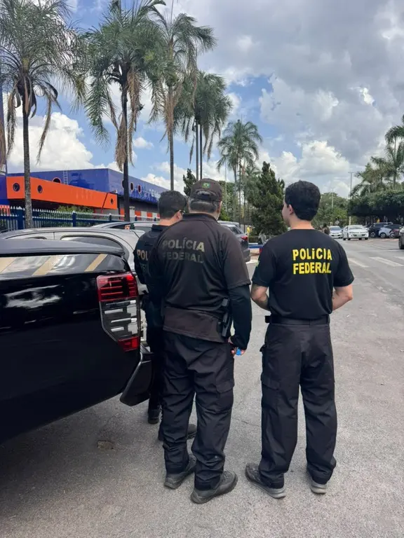 Imagem da notícia Primeiro balanço da PF no 2º turno tem 11 pessoas conduzidas por suspeita de crimes eleitorais