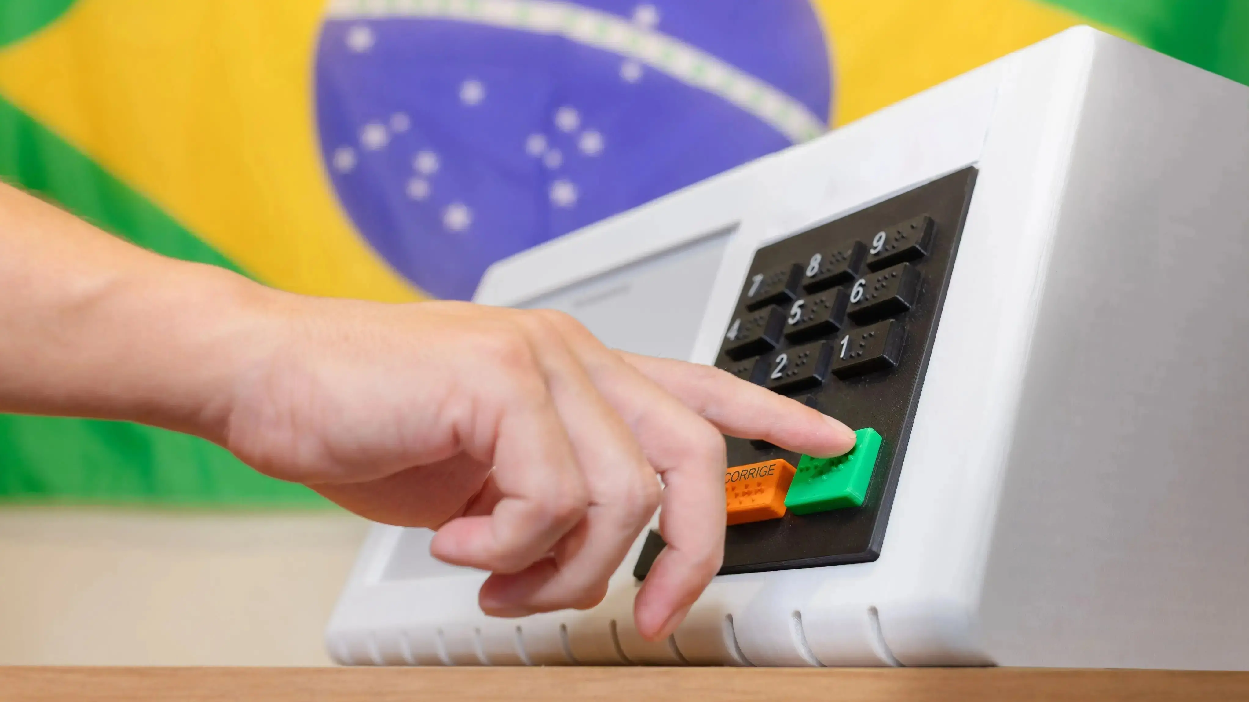 Imagem da notícia Nove pessoas foram presas e 89 ocorrências foram registradas no País nas primeiras horas do 2º turno