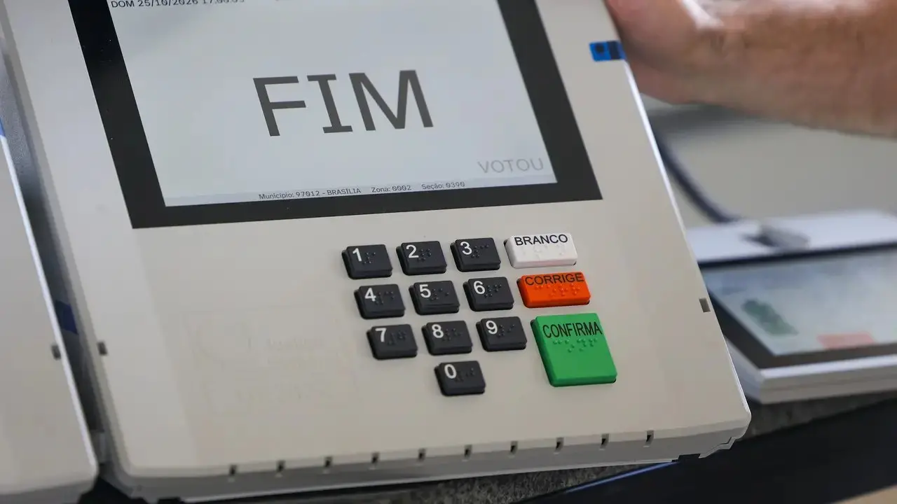 Imagem da notícia Como foi a apuração nas eleições presidenciais de 2022? Relembre horário do resultado