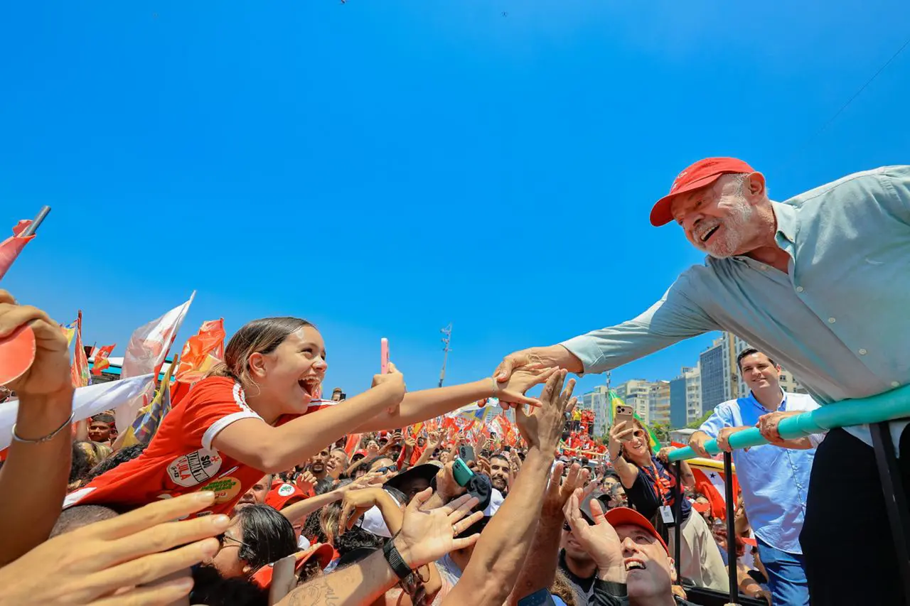 Imagem da notícia Lula cresce 872 mil votos no 2º turno no Rio de Janeiro e chega a 46,90%