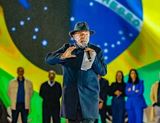 Imagem da notícia Lula cresce 529 mil votos no 2º turno no Rio Grande do Sul e chega a 42,16%