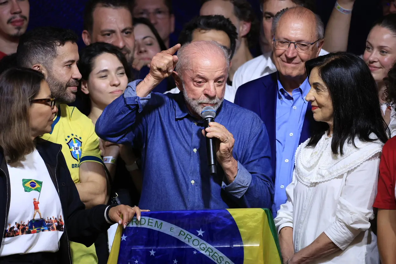 Imagem da notícia Líderes mundiais parabenizam Lula pela vitória nas eleições de 2026