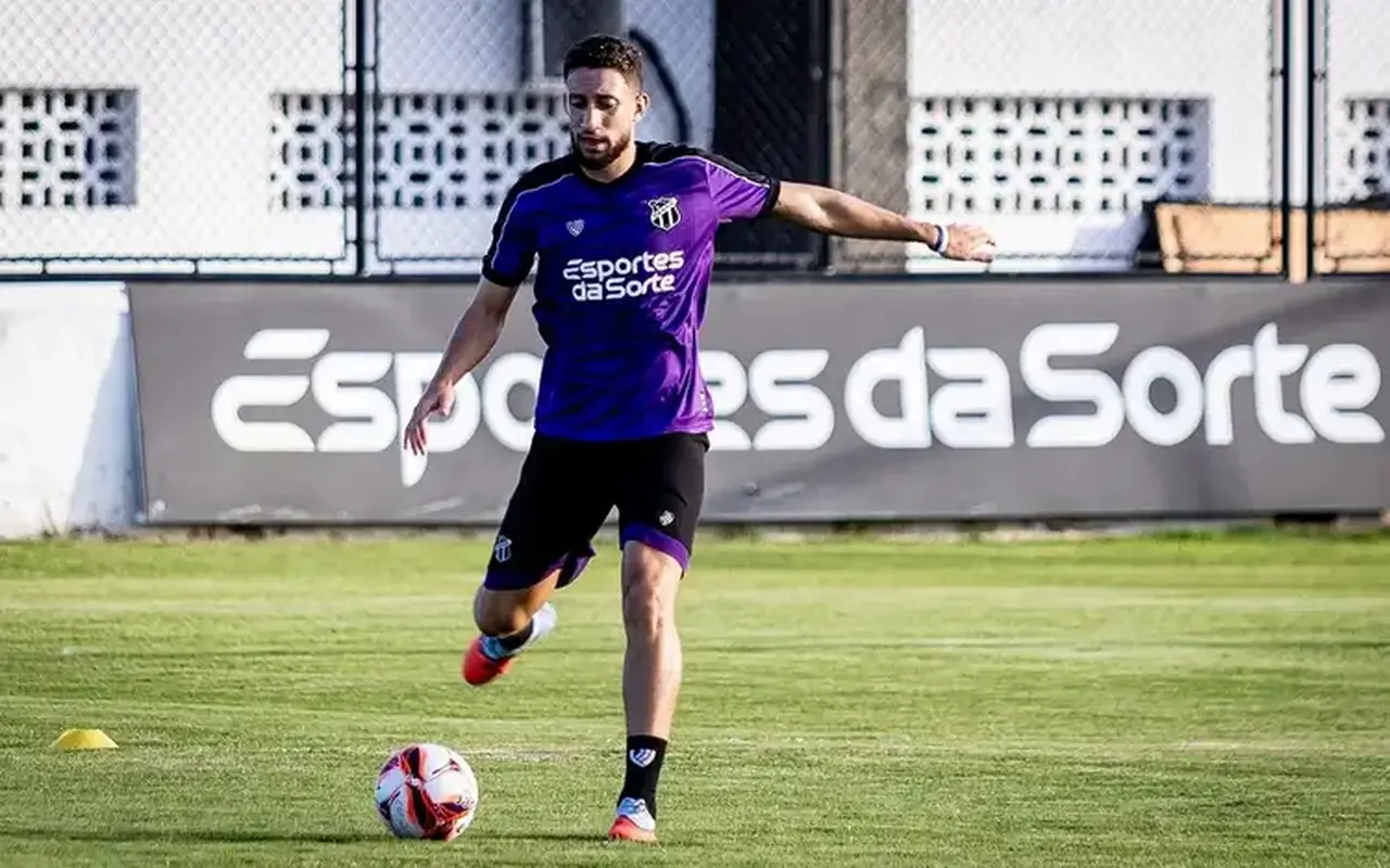 Imagem da notícia Sem recuperação de Júlio César, Ceará deve ter 4 baixas na defesa contra o Goiás