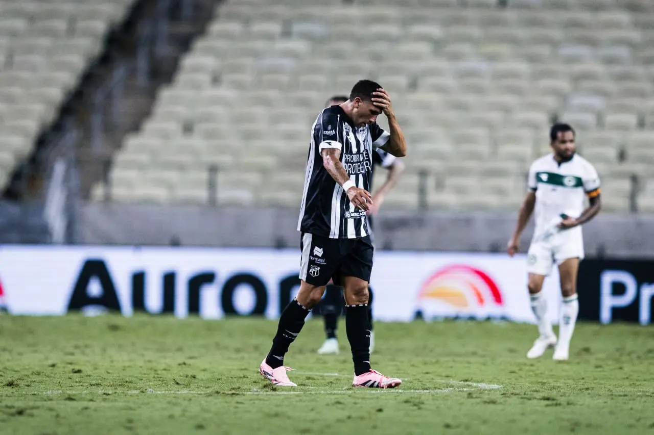 Imagem da notícia Ceará cai para o Goiás nos acréscimos