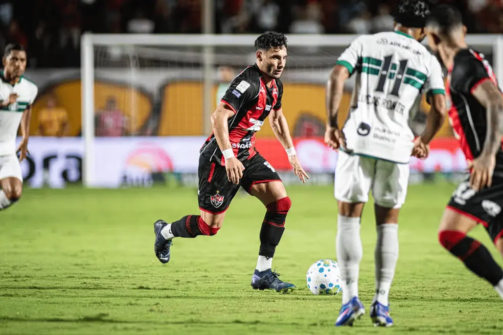 Imagem da notícia Jogos de sábado na TV: veja onde assistir e horário das partidas deste sábado (31)