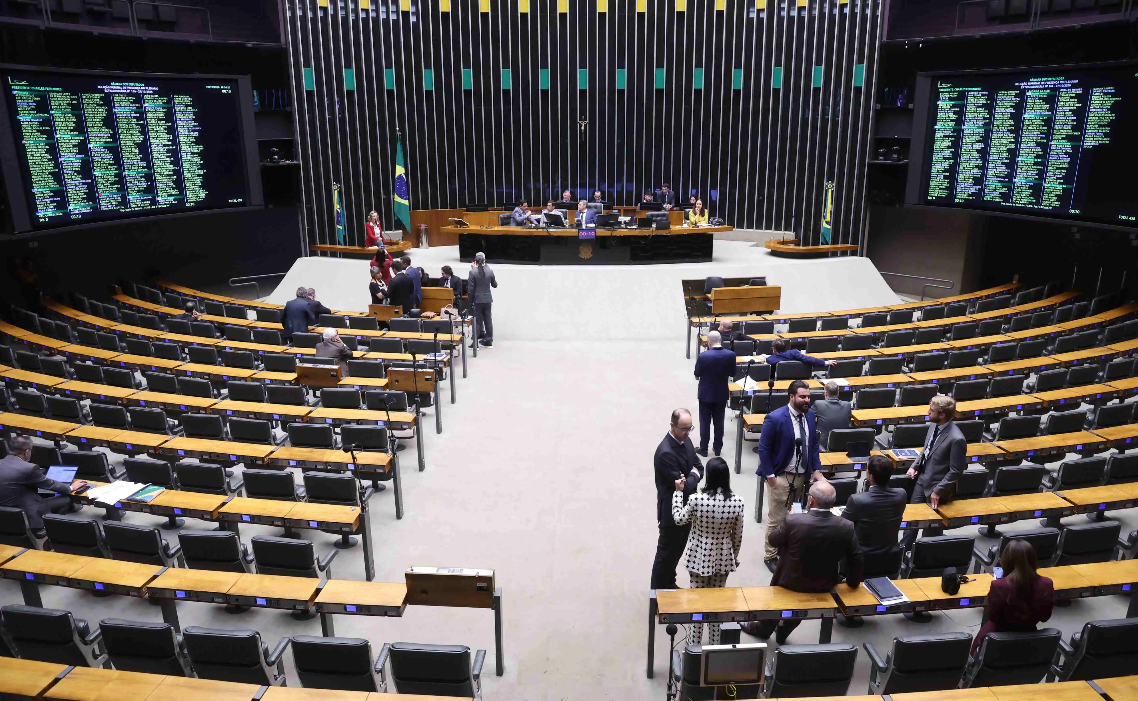 Imagem da notícia Direita domina propostas para reduzir maioridade penal; Congresso acumula 56 tentativas desde 1988