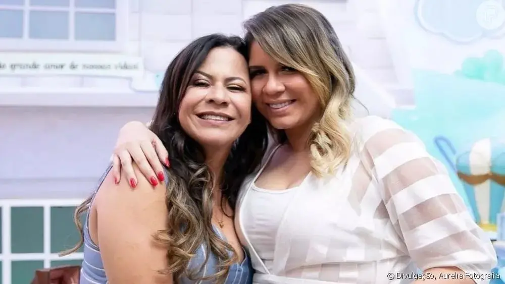 Imagem da notícia Mãe de Marília Mendonça faz apelo aos fãs contra publicação de imagens do acidente e do velório