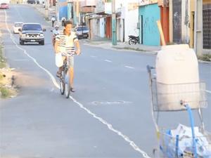 Grupo Pinta Ciclofaixa Improvisada No Bairro Bom Jardim Metro Diario Do Nordeste Uso correcto de las escaleras. diario do nordeste