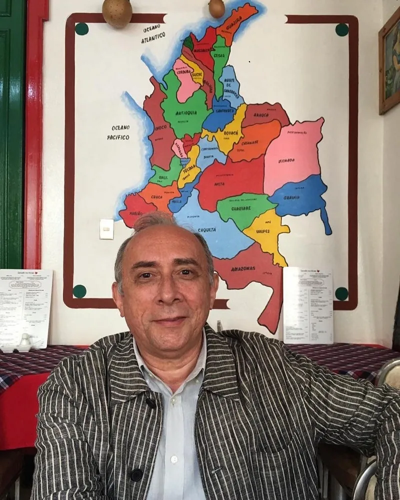Para o tradutor Tito Lívio, o ofício de tradução merece ser visto como uma atividade específica