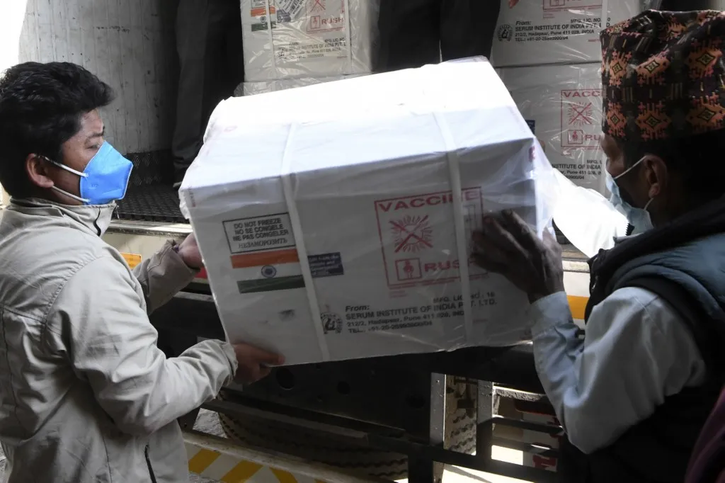 O Ministério das Relações Exteriore da Índia informou que fornece as vacinas contra a Covid-19 aos países parceiros considerando a necessidade de cada um