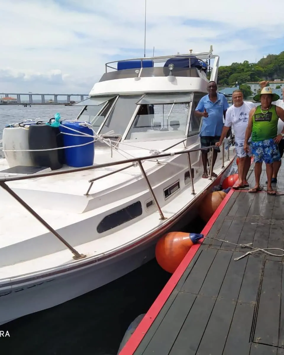 Em nota, a Marinha do Brasil informou que soube do desaparecimento da embarcação, a qual, supostamente, teria sumido na altura de São João da Barra (RJ).