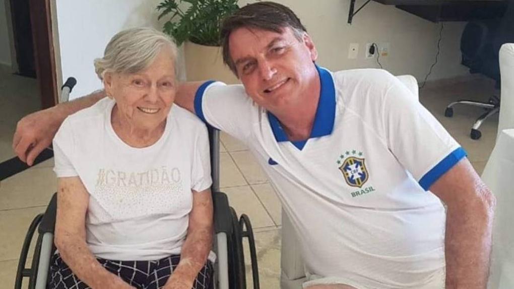 Jair Bolsonaro e mãe, Olinda