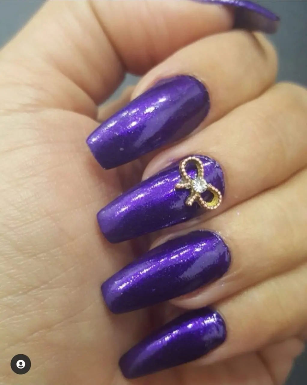 Unhas decoradas de lacinho