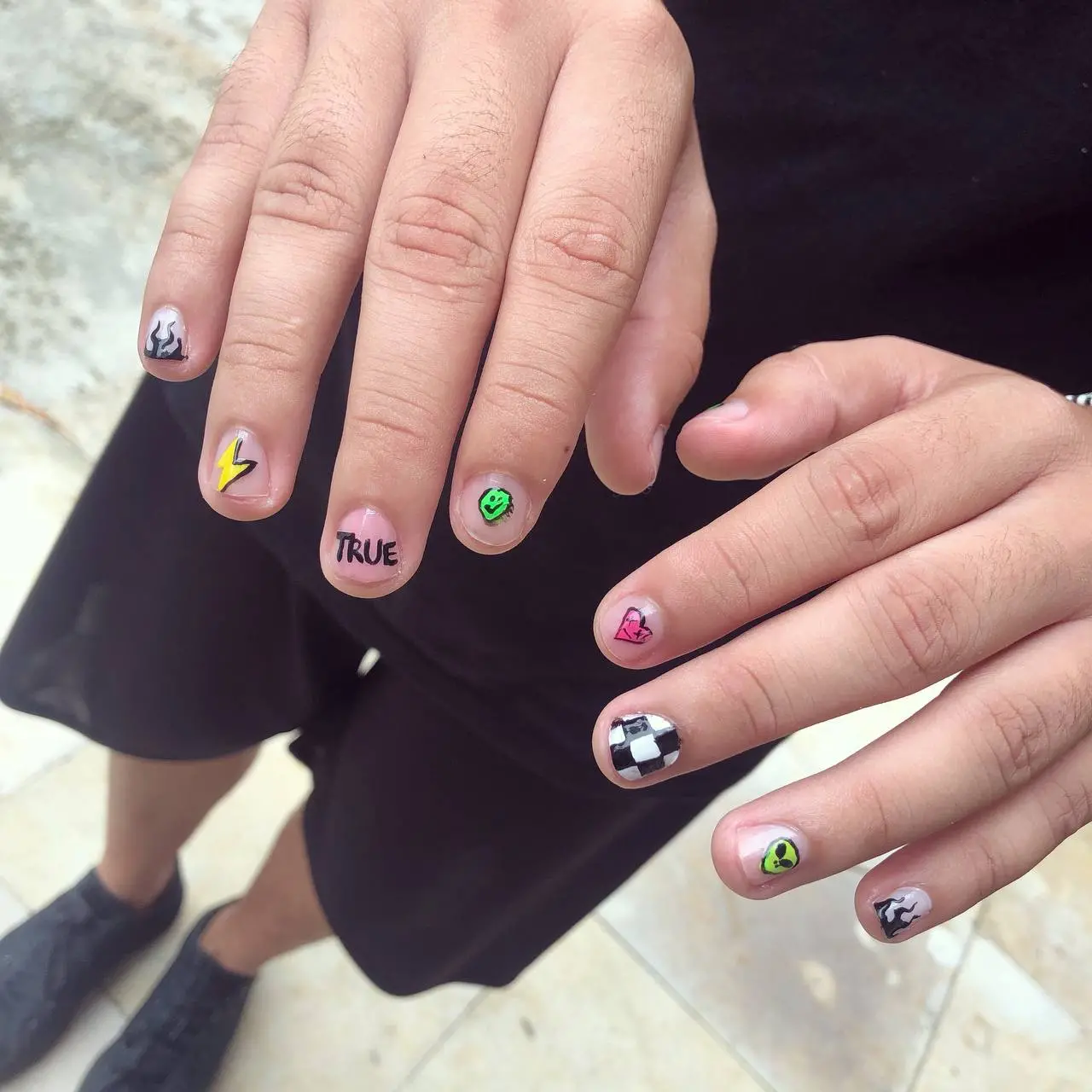 Unhas decoradas de forma personalizada