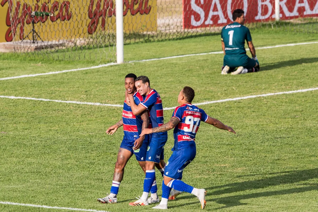 David marcou o segundo gol do Fortaleza na partida