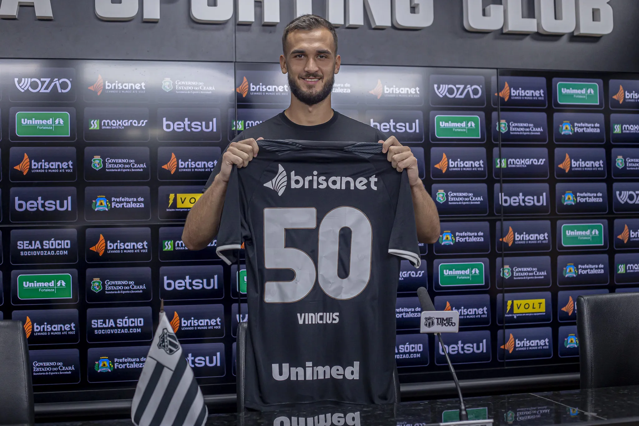 Vinícius Machado vestirá a camisa 50 do Ceará