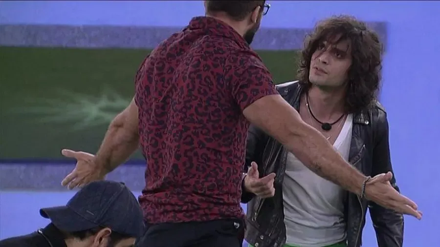 Fiuk e Arthur se desentenderam