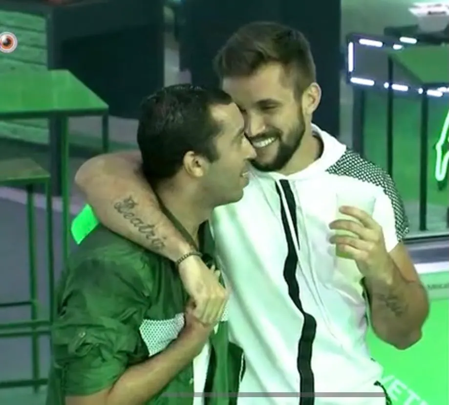 Gilberto e Arthur parecem estar formando nova aliança na competição