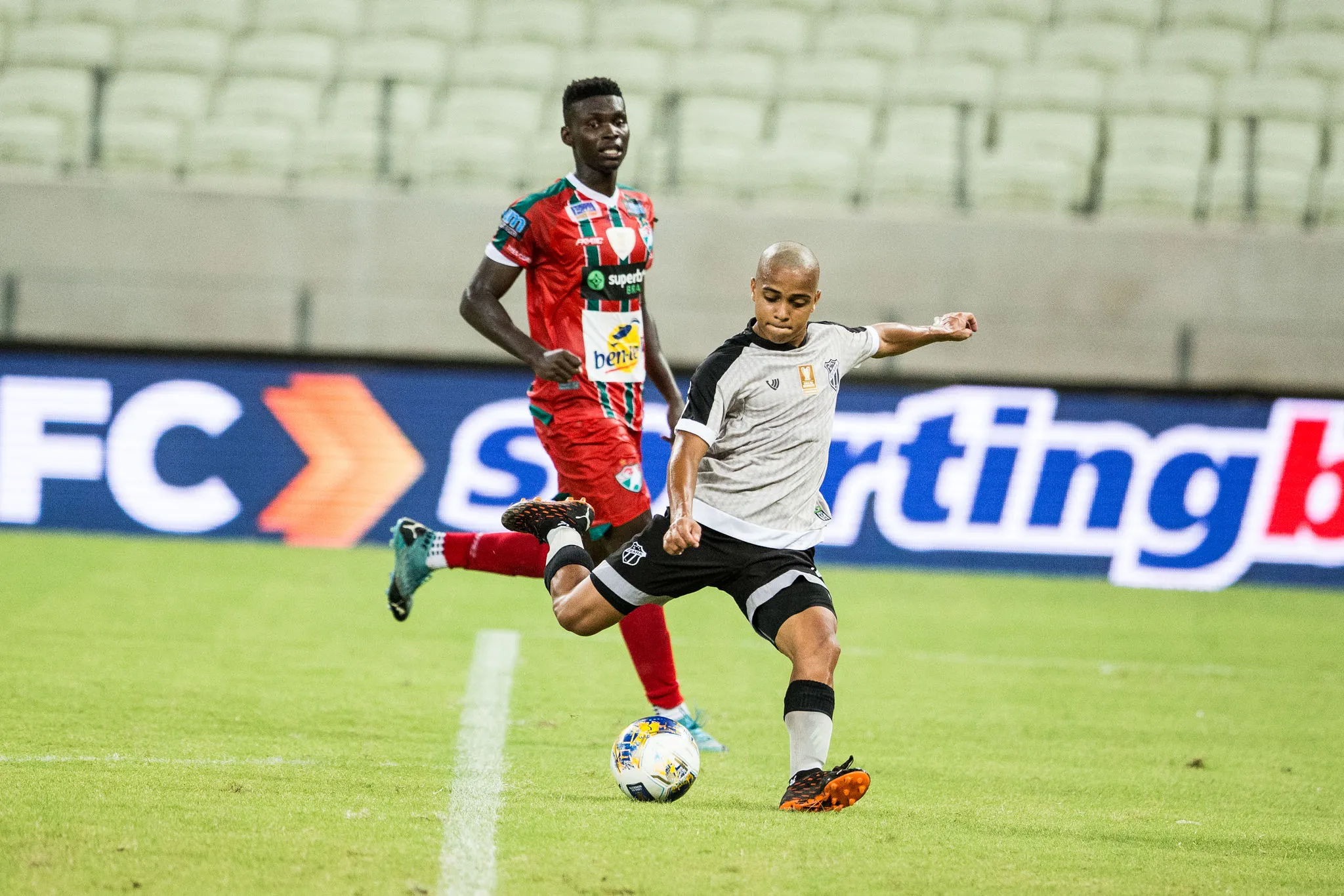 Cria da Cidade Vozão, João Victor disputou seu primeiro jogo profissional com a camisa do Ceará