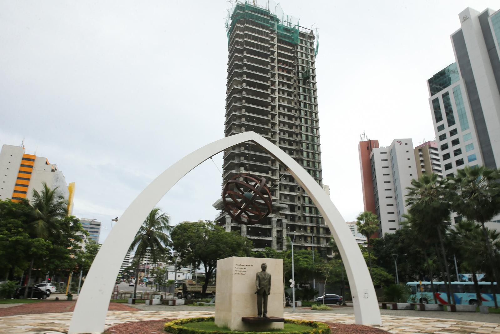 Vista aberta da Praça Portugal, em Fortaleza