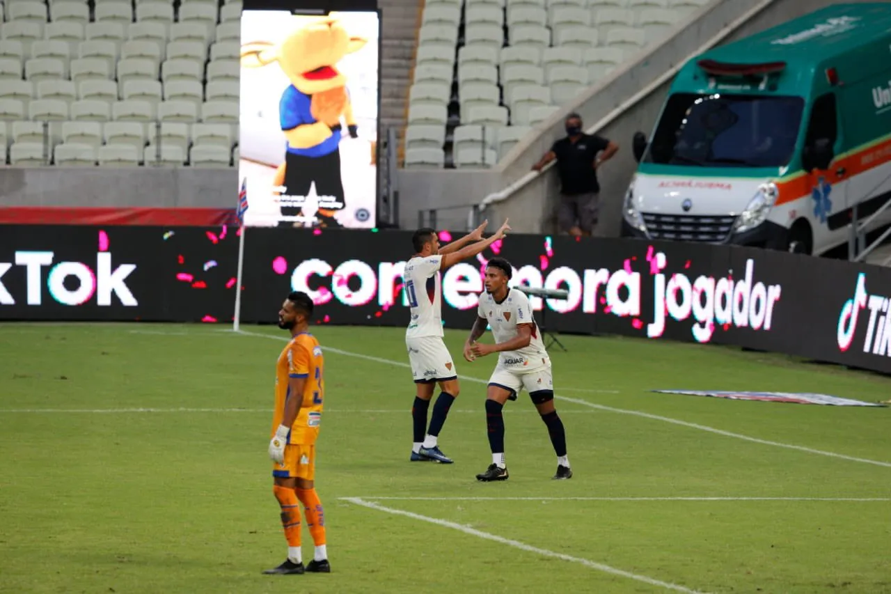 Bruno Melo marcou o 2° gol do Fortaleza na partida