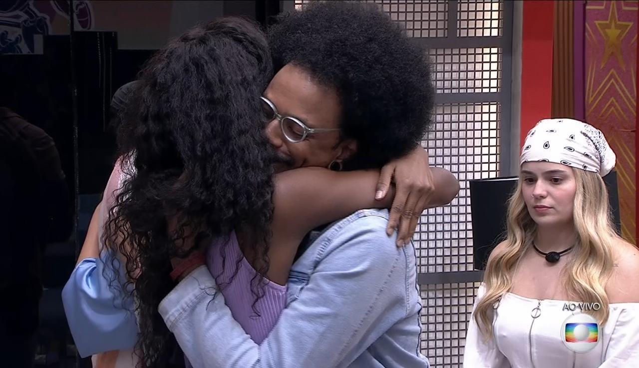 Momento após a eliminação de João do BBB 21