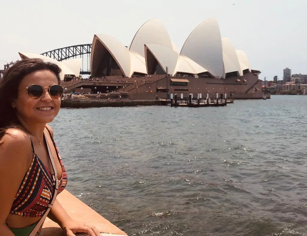 A arquiteta cearense Lisi Freitas na Austrália.