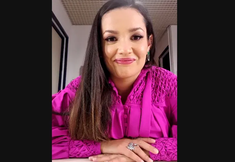 Juliette conversou com jornalistas e falou sobre a relação com a música