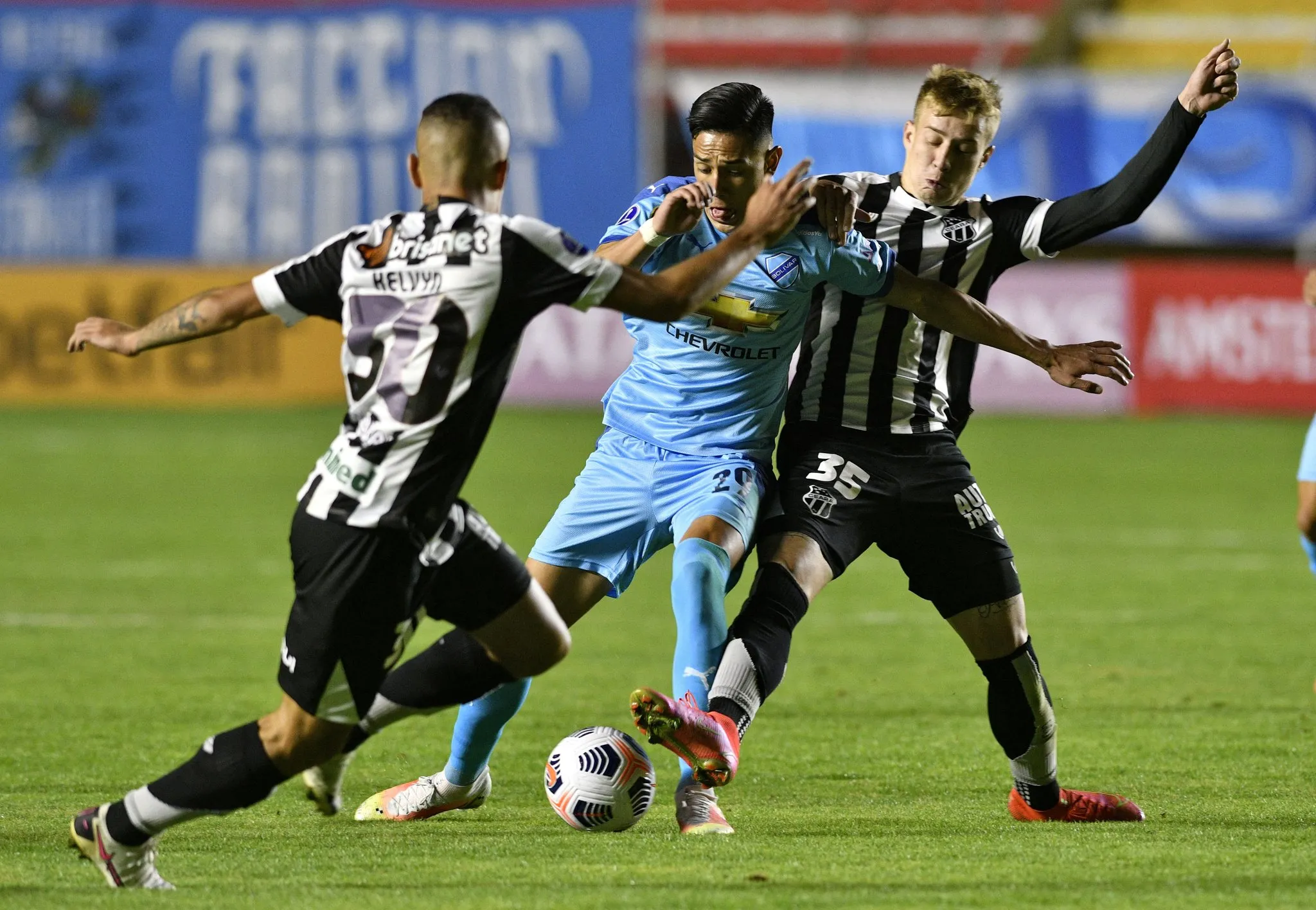 Empate contra o Bolívar assegurou o Vovô na liderança do Grupo C