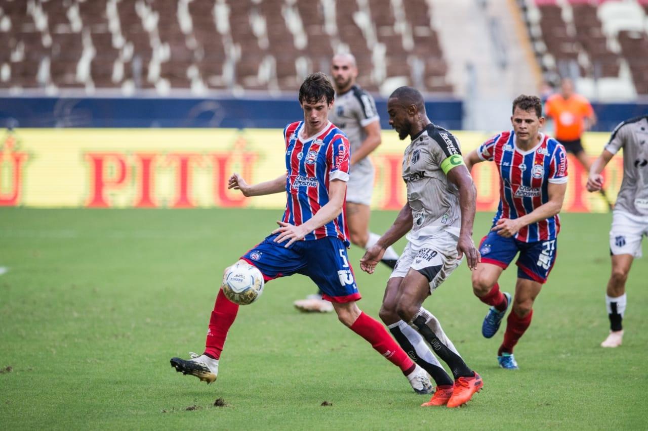 Jogadores de Ceará e Bahia brigam após final da Copa do Nordeste