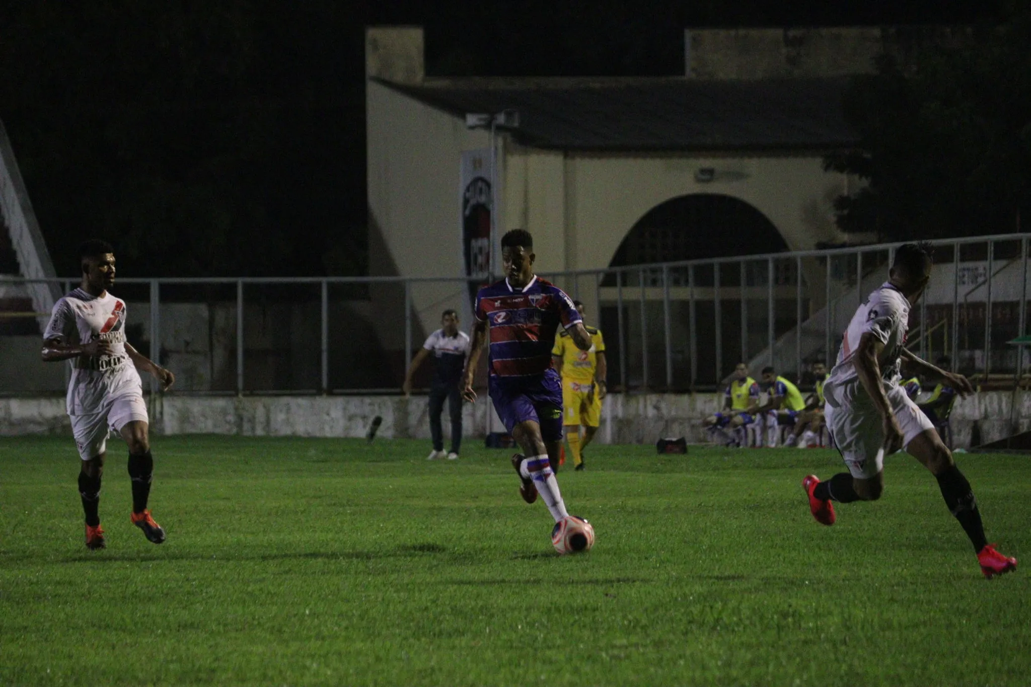 Equipe tricolor permanece na 2ª colocação do Campeonato Cearense