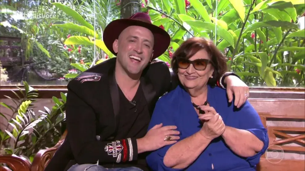 Paulo Gustavo e Déa Lúcia em participação no 'Mais Você'