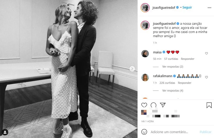 João também compartilhou foto da união nesta sexta (14)
